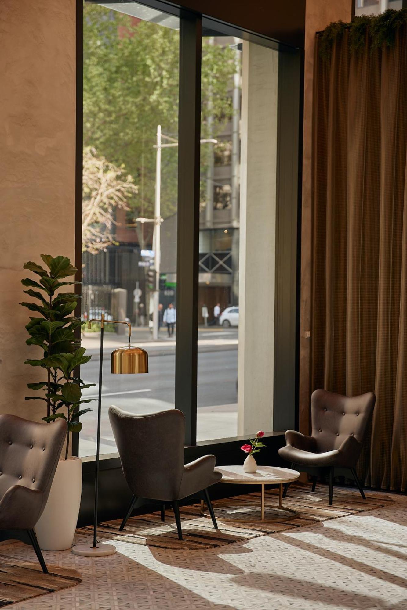 Meriton Suites Melbourne Eksteriør bilde The interior of the hotel